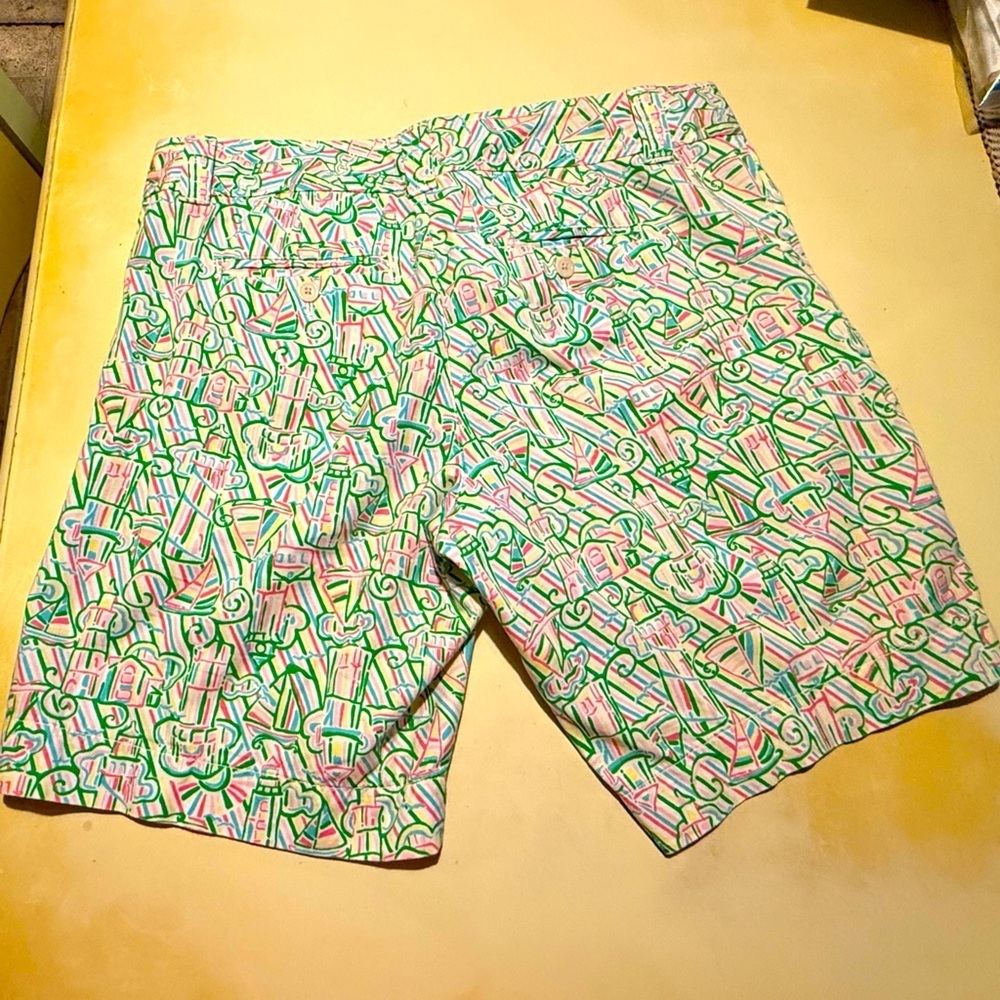 Lilly Pulitzer Women's Sz 10 Boats & Lighthouses Shorts Front‎ & Back Pockets - Picture 3 of 8